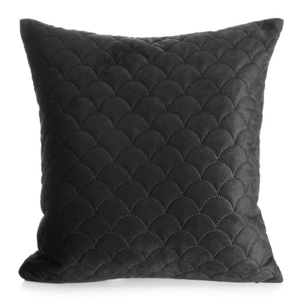 Poszewka 40x40 czarna zdobiona modnym wzorem rybich łusek 83168