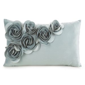 Poszewka dekoracyjna FLORES miętowa róże 3D 30×50 cm 847592 Poszewka dekoracyjna FLORES miętowa róże 3D 30×50 cm 847592