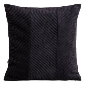 Poszewka FALLERE ze sztruksowym wzorem czarna 45×45 cm HOMLA 900286 Poszewka FALLERE ze sztruksowym wzorem czarna 45×45 cm HOMLA 900286