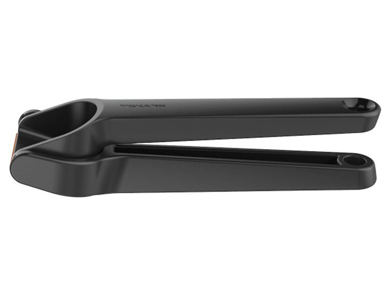 Praska do czosnku metalowa Fiskars Functional Form 37764